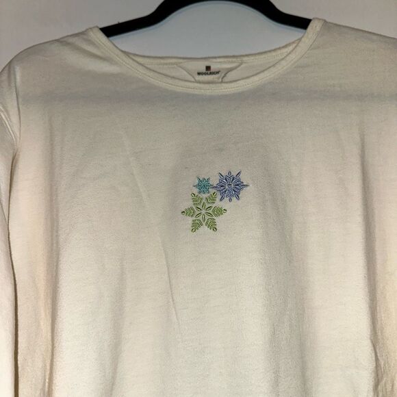 Woolrich Vintage Large Honey Lane Cream Snowflake Long Sleeve Womens Tee NWT - Picture 3 of 10